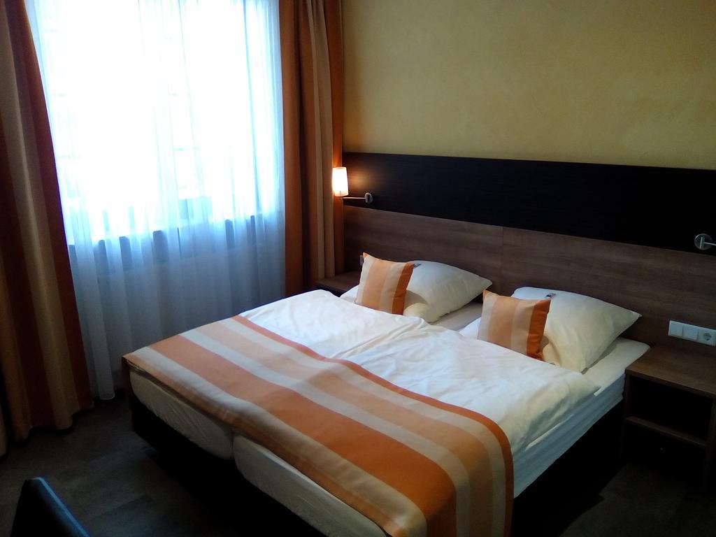 Hotel Trutzpfaff Speyer Kültér fotó