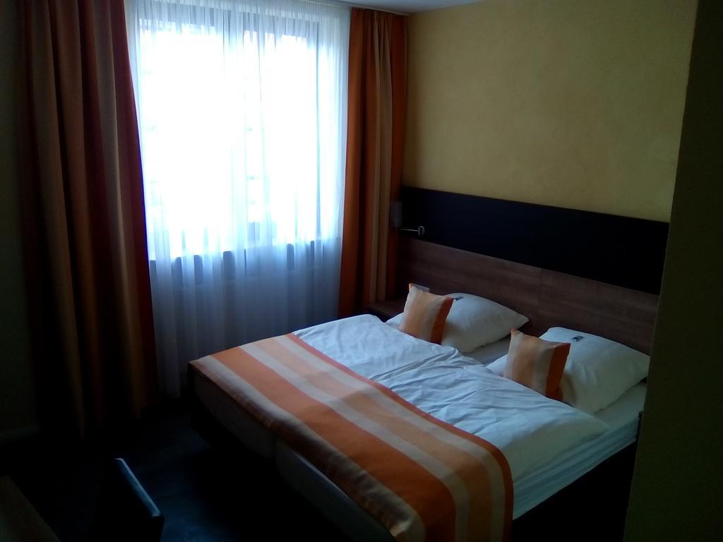 Hotel Trutzpfaff Speyer Kültér fotó